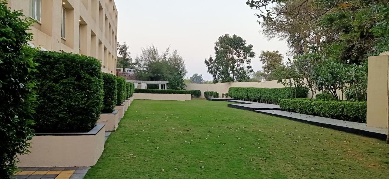 Hotel The Arindum Katni Exterior foto